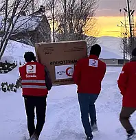 Kızılay'dan engelli bireylere tekerlekli sandalye desteği