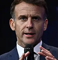 Macron, 8 Aralık'ta Londra'da Zelenskiy ve Avrupalı liderlerle bir araya gelecek