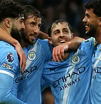 Manchester City, Sunderland'ı farklı mağlup etti