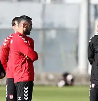 Mehmet Altıparmak: Final gibi 3 maçımız var