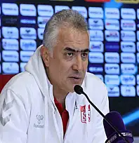 Mehmet Altıparmak: Hakem formsuzdu ve kötü maç yönetti