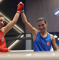 Milli boksör Ayşen Taşkın, Riyad'da altın madalyaya ulaştı