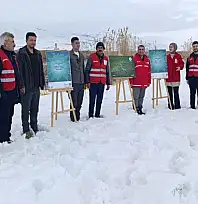 Muradiye'de yaban hayvanları için kış seferberliği