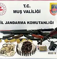 Muş'ta çok sayıda silah ve mühimmat ele geçirildi