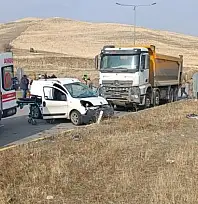 Muş'ta iki ayrı trafik kazası: 2 ölü, 4 yaralı