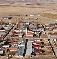 Özalp'ta simetrik yapılar sonbahar güzelliğiyle büyülüyor