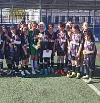 Özalplı kız futbol takımı il birincisi oldu