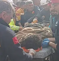 Şanlıurfa'da 2 katlı inşaatta göçük: 5 işçi altında kaldı