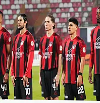 Sarıyerspor, Vanspor maçının ilk onbiri belli oldu