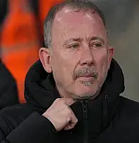 Sergen Yalçın: Kimse sevinmesin, görevi bırakmayacağım