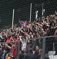 Taraftarlar, Vanspor'u yalnız bırakmıyor