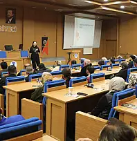 Tuşba Belediyesi'nde ebeveynlere sınav süreci eğitimi