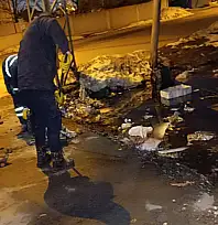 Tuşba Belediyesi temizlik çalışmalarını sürdürüyor