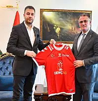 Vali Balcı'dan gençlik ve spor projelerine destek