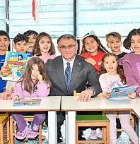 Vali Balcı'dan Van Gölü Anaokuluna ziyaret