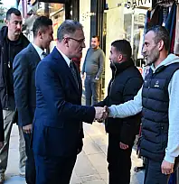 Vali Balcı esnafı ziyaret edip vatandaşlarla buluştu