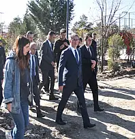 Vali Balcı, Yeni Millet Bahçesinde incelemelerde bulundu