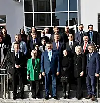 Vali Çiftçi öğrenci ve öğretmenlerle buluştu