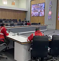 Van Büyükşehir Belediyesi kar yağışını AKOM'da anlık takip ediyor