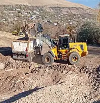 Van Büyükşehir Belediyesi kırsal yollarda çalışmalarını hızlandırdı