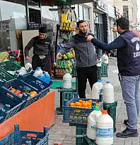 Van Büyükşehir'den kaldırım işgallerine denetim