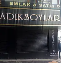 Van'da dolandırıcılık olayından dolayı yakınının kuyumcu dükkânı da kapalı