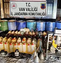 Van'da kaçak akaryakıt ve sentetik hap ele geçirildi