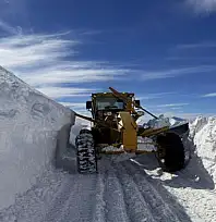 Van'da karla mücadele çalışmaları sürüyor