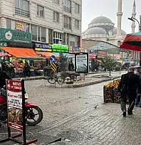 Van'da kısa süreli dolu yağışı
