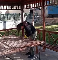 Van'da parklarda bakım onarım çalışması