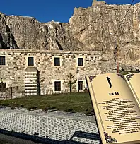 Van'da Ramazan öncesi manevi atmosfer tarihi camide yaşanıyor