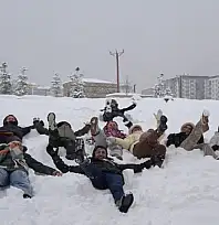 Van'dan başlayan Anadolu Macerası Erzurum'da kar coşkusuna dönüştü