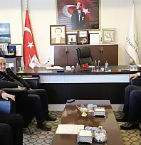 Van Ticaret Borsası Başkanı Süer, Aslan'ı makamında ağırladı