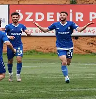 Vanlı Golcü Ahmet Taşdemir, Pazarspor'u sırtlıyor