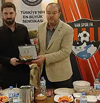 Vanspor camiası, Memur-Sen'in yemeğinde bir araya geldi