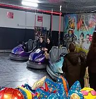 Yarıyıl tatili coşkusu: Öğrenciler eğlence merkezlerine akın etti