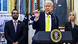 Trump, CIA'ye Venezuela'da operasyon yetkisi verdiğini doğruladı