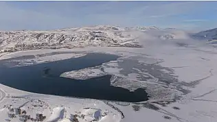 Sıhke Göleti'nin yüzeyi dondu