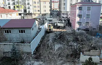 Alipaşa Mahallesi'nde yol açma çalışmaları sürüyor