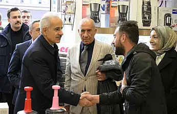 Bakan Uraloğlu'ndan esnaf ziyareti