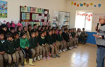 Büyükşehir Belediyesi Hacivat-Karagöz oyununu kırsala taşıdı