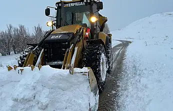 Büyükşehir'in karla mücadele çalışmaları sürüyor