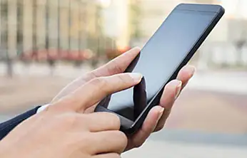 Çektiği 215 bin TL krediyi dolandırıcılara gönderirken önlendi