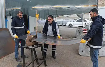 Çöp konteynerleri öz kaynaklarla yenileniyor