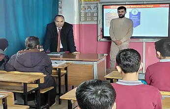 Deniz'den Lütfü Güvenir İlkokulu ve Ortaokulu'na ziyaret