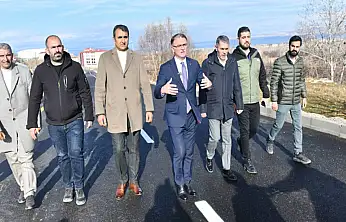 Elmalık yolu trafiğe açıldı