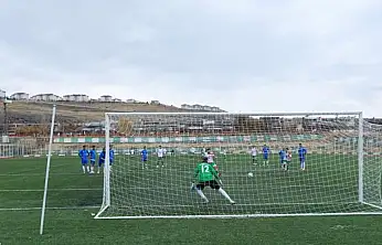 Erciş Örenespor: 6 - Çaldıranspor: 1