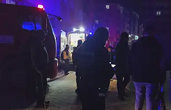 Erciş'te apartmanda yangın