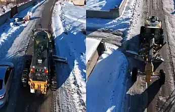 Erciş'te kar temizleme çalışmaları sürüyor