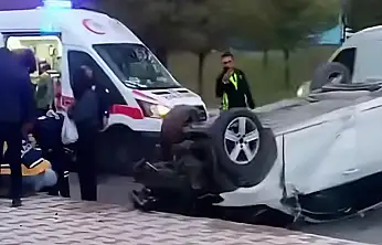 Erciş'te trafik kazası: 3 yaralı